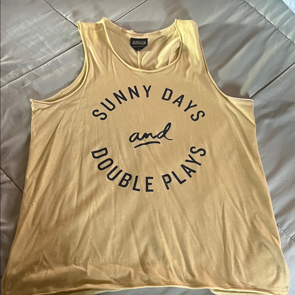 Aeropostale Yellow Graphic Women's Tank Top